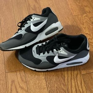 Nike  Slightly worn, cleaning out a closet full of shoes . Men’s Size 11